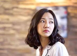 娱乐吃瓜少女幼态审美